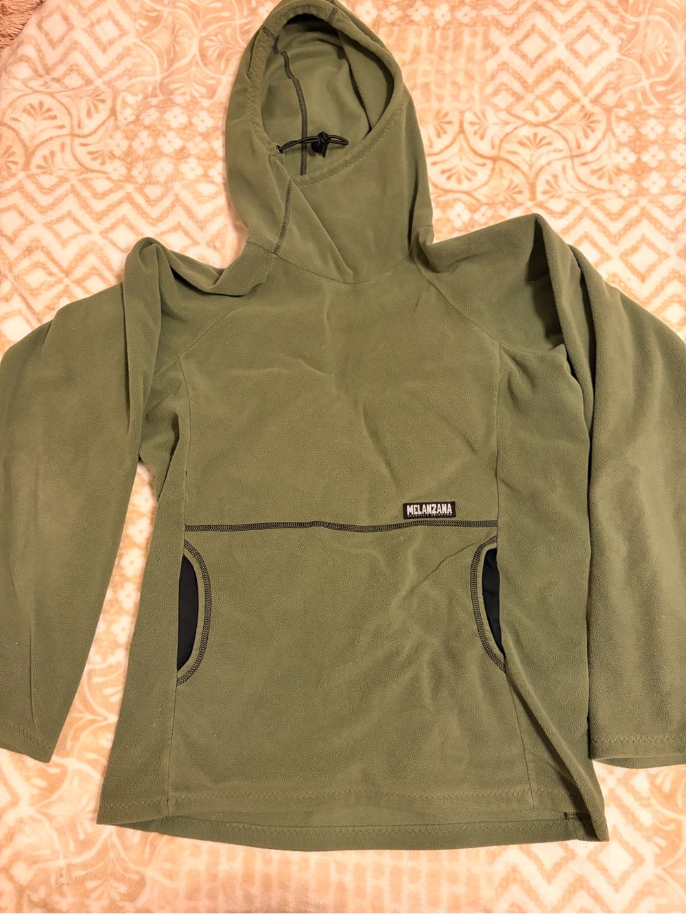Melanzana wind hoodie
